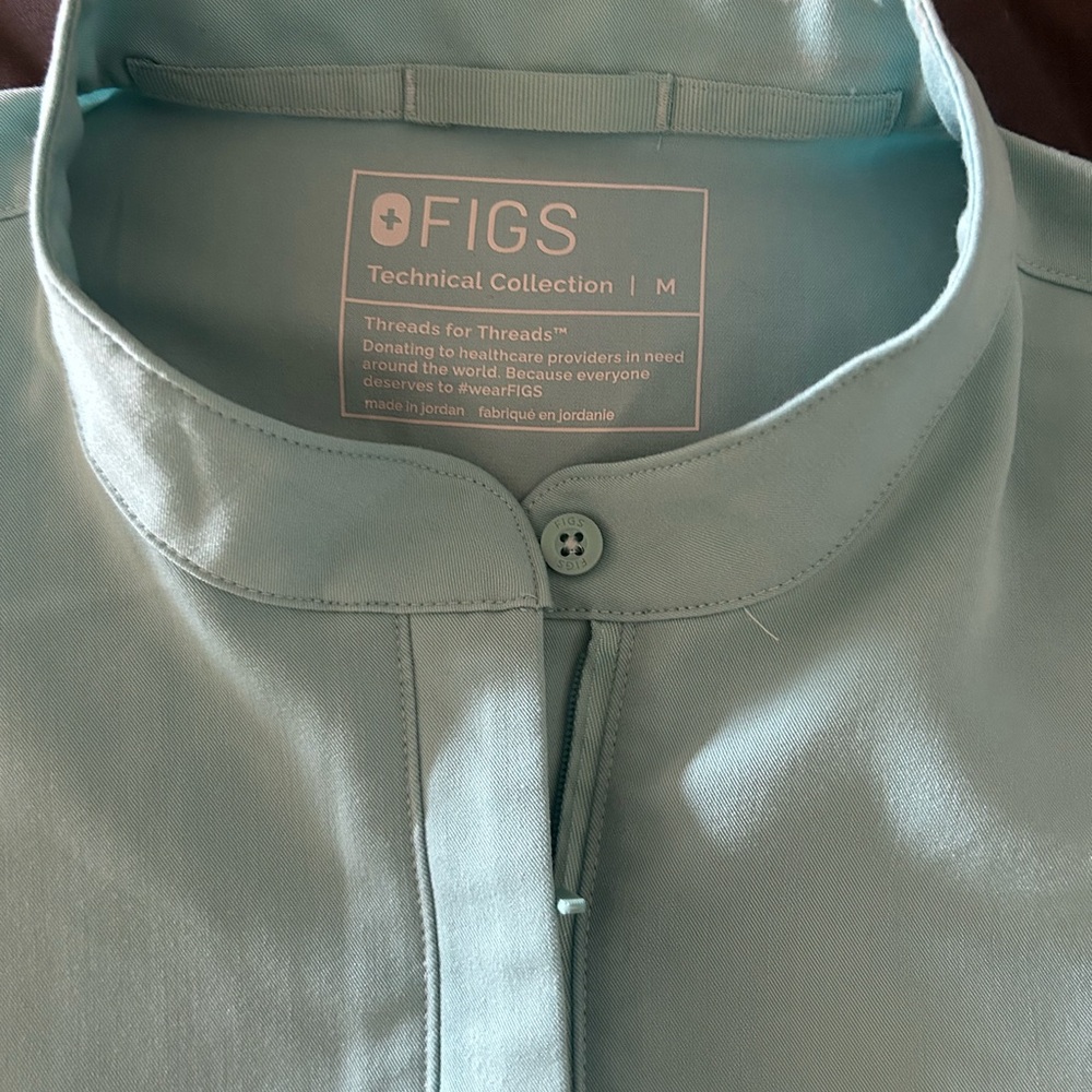 Figs Mint Scrub Set - Picture 3 of 7